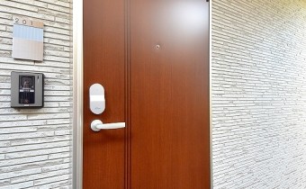 玄関ドア