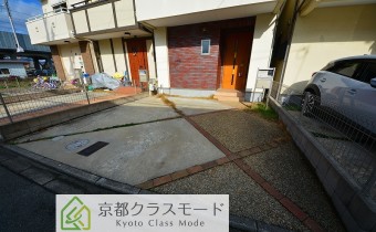 敷地内ガレージ