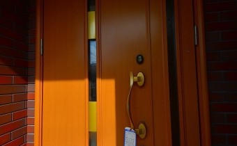 玄関ドア