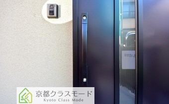 ダブルロック玄関ドア