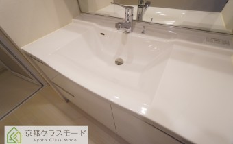 独立洗面台