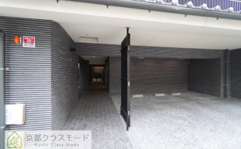 エントランス前