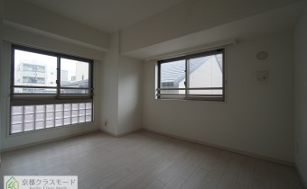 洋室7.4