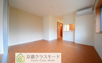 上質な室内空間♪リビング+お部屋をつなげれば19.2帖の広々空間に！