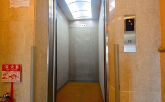 エレベータ