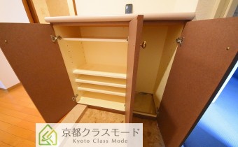 シューズボックス