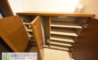 シューズボックス