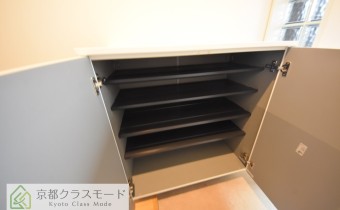 シューズボックス